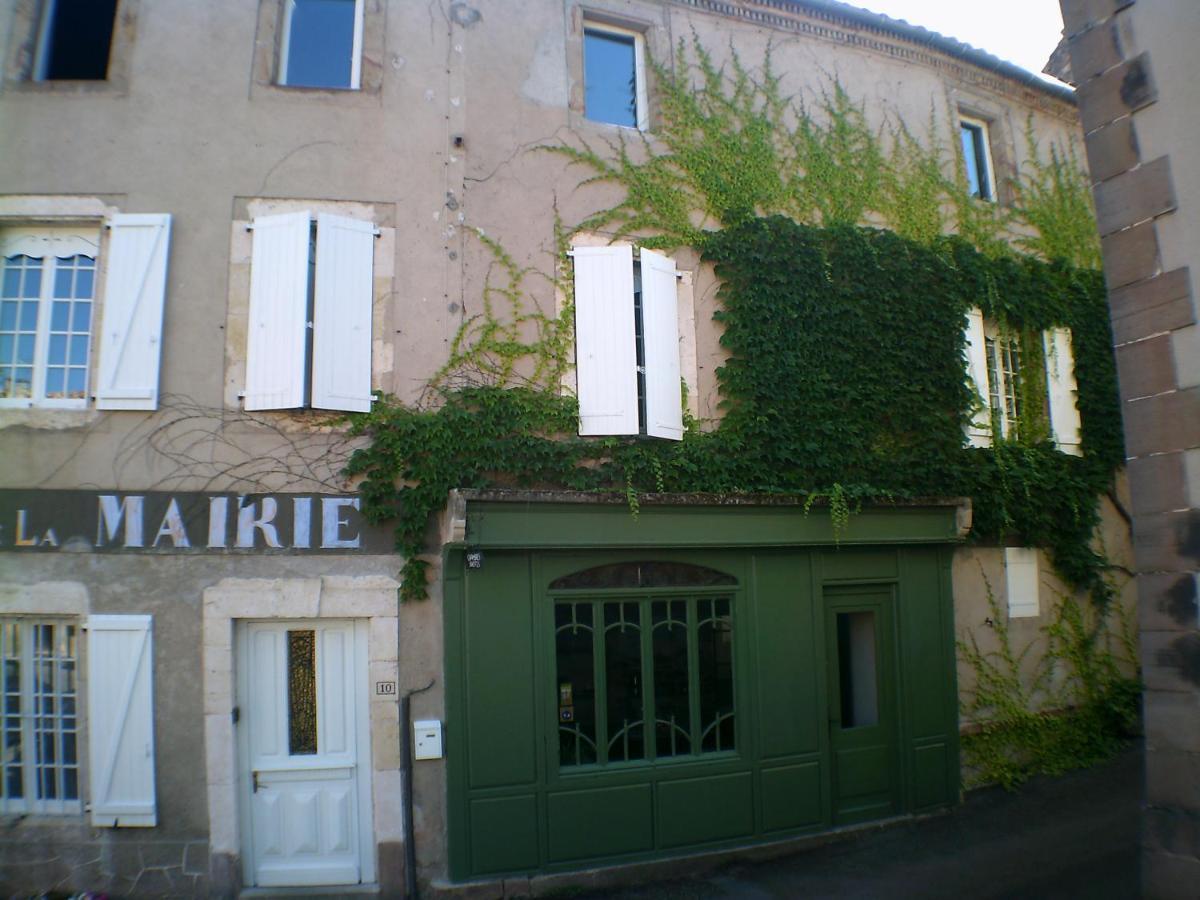 Ancien Cafe De La Mairie Bed and Breakfast Monesties Buitenkant foto